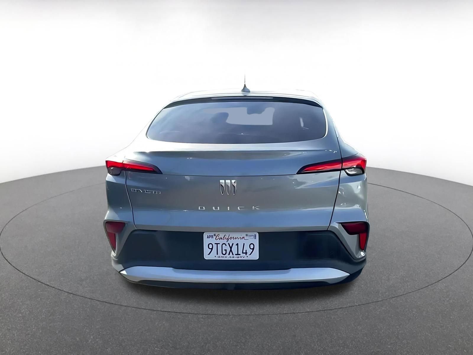 Used 2025 Buick Envista Preferred image 12