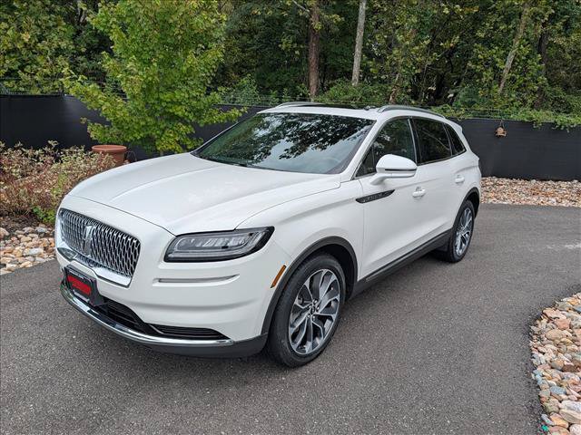 Used 2023 Lincoln Nautilus Reserve AWD/4WD image 1