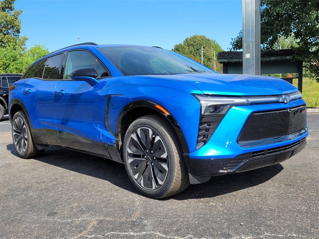 New 2025 Chevrolet Blazer EV RS image 2