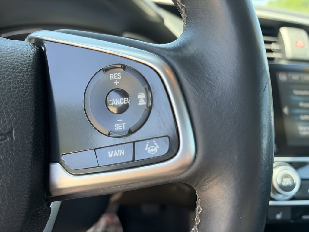 Used 2017 Honda Civic Touring image 22