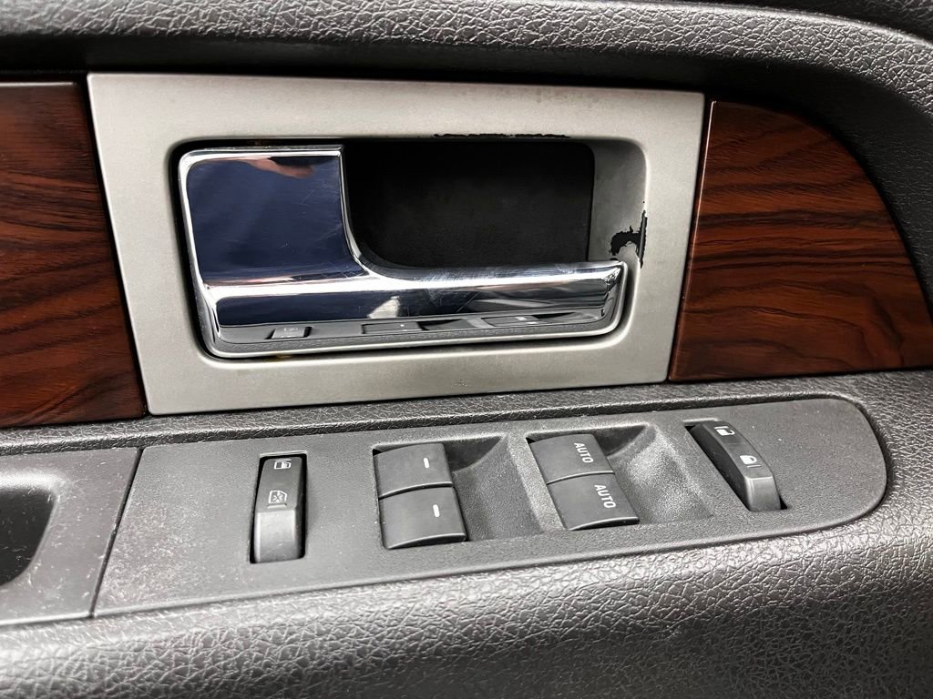 Used 2012 Ford F150 Lariat w/ Lariat Chrome Pkg RWD image 18