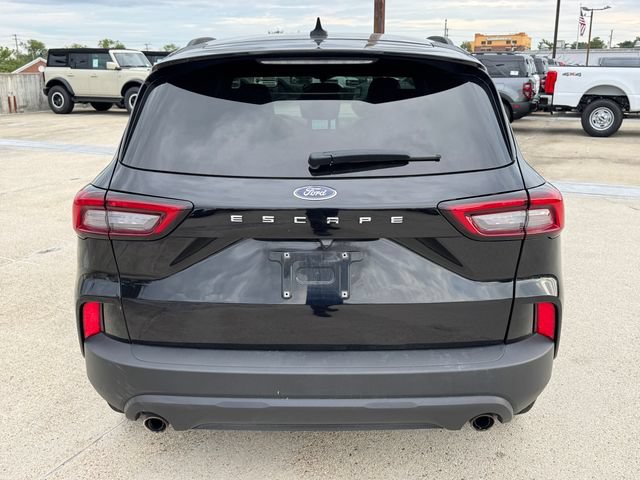 Used 2025 Ford Escape ST-Line FWD image 3