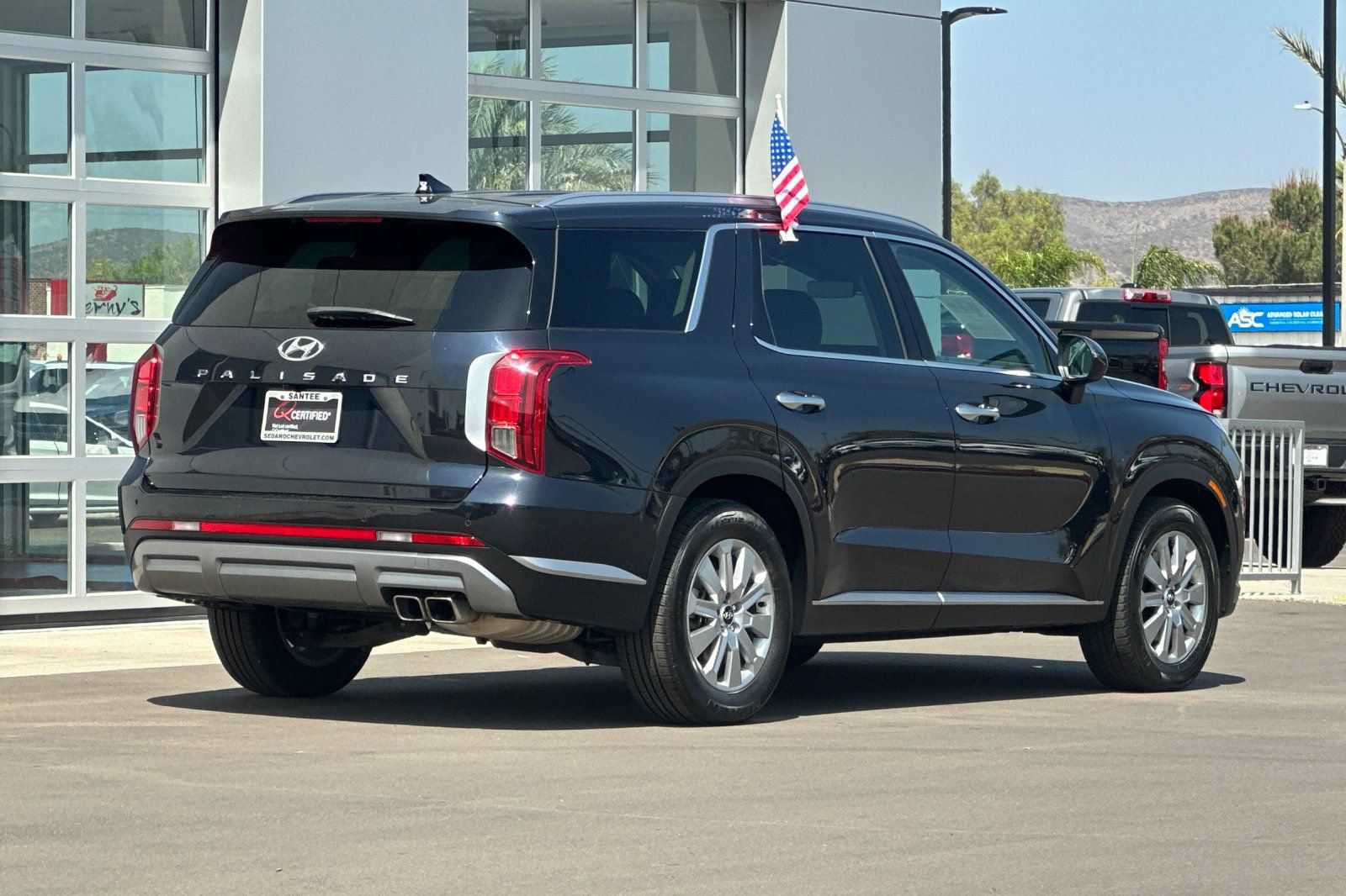 Used 2024 Hyundai Palisade SEL FWD image 4