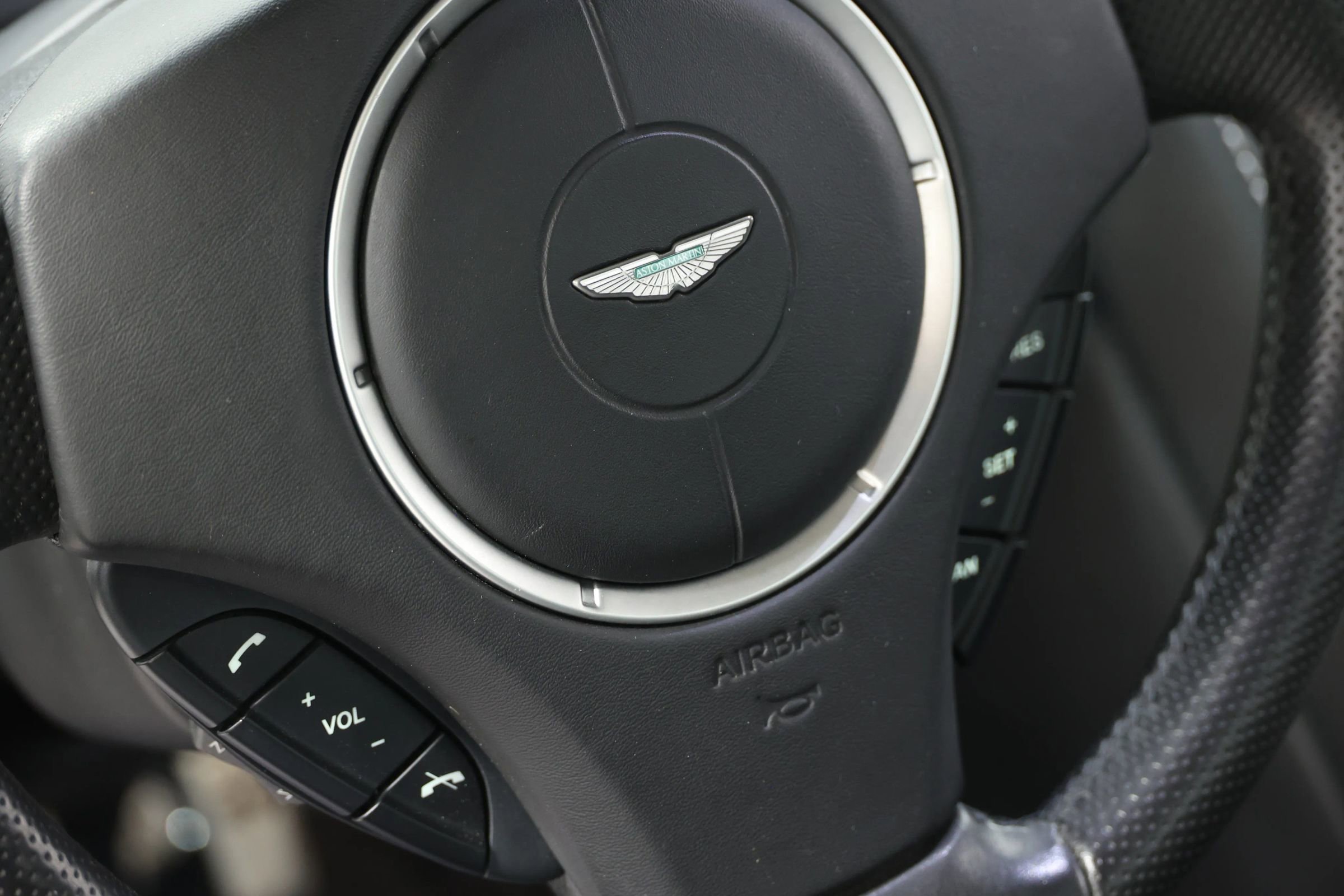 Used 2011 Aston Martin V8 Vantage Coupe image 21