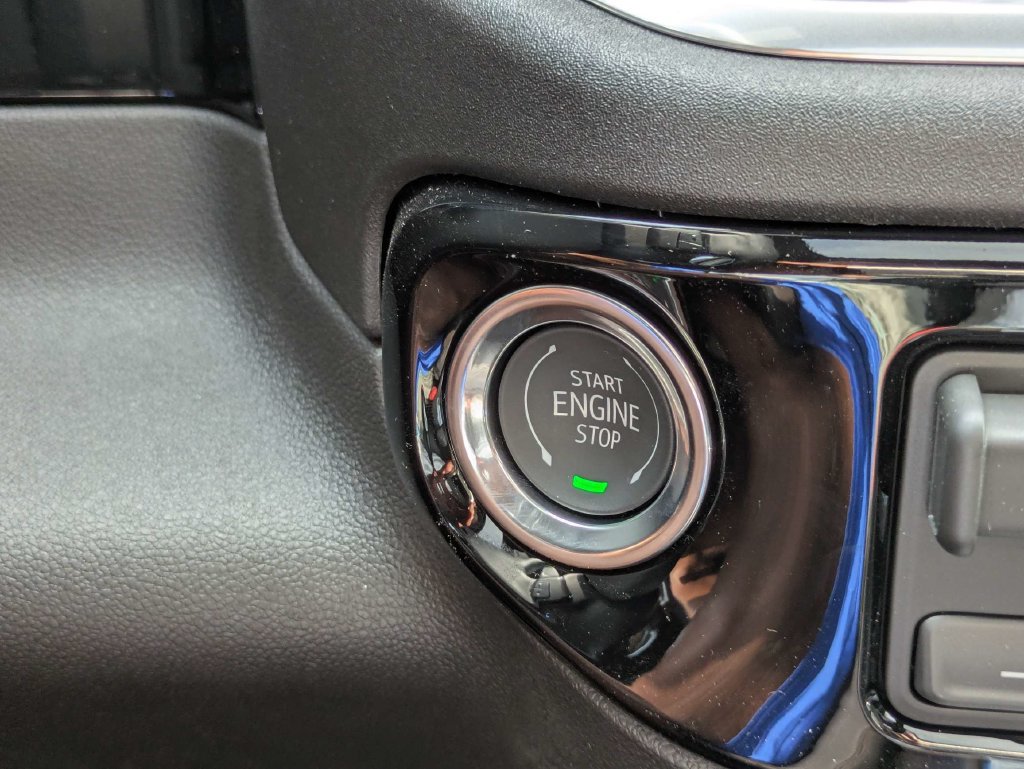 New 2026 Chevrolet Silverado 1500 High Country w/ Technology Package AWD/4WD image 30