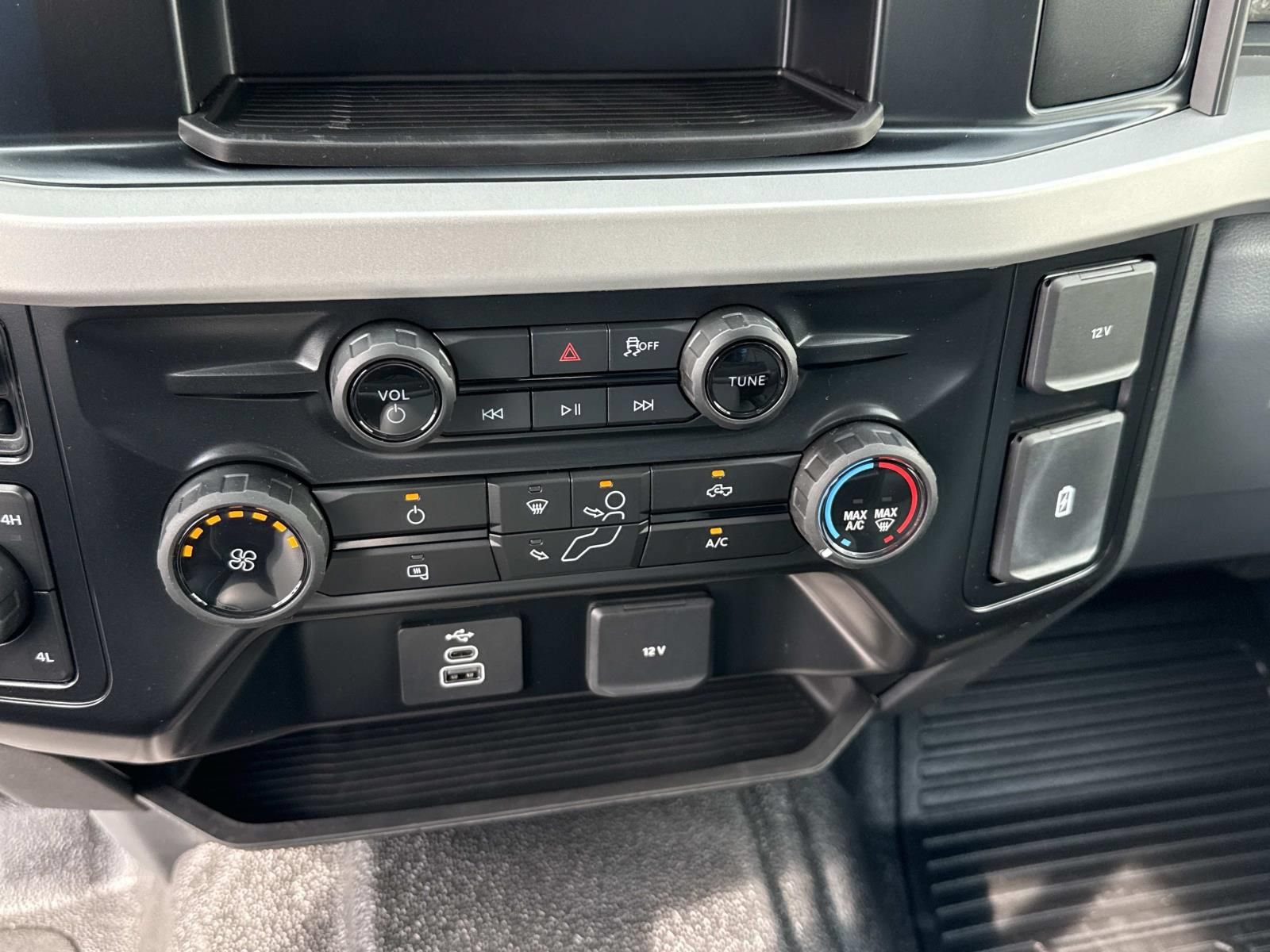 New 2026 Ford F250 XL w/ XL Off-Road Package AWD/4WD image 16