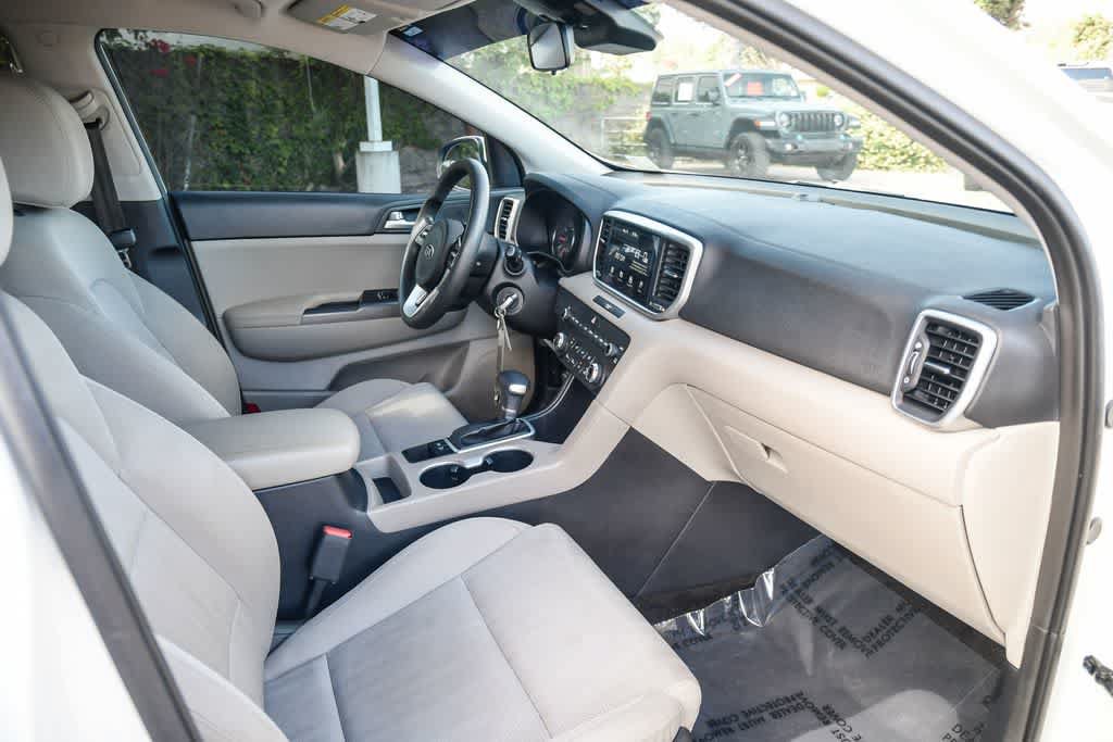 Used 2021 Kia Sportage LX FWD image 15
