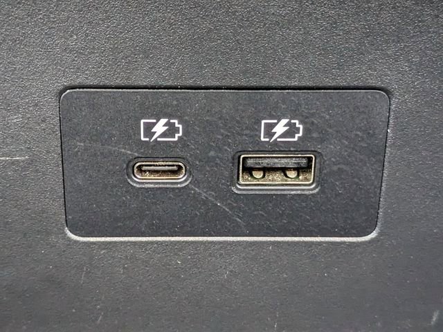 Used 2023 Nissan Rogue SV image 21