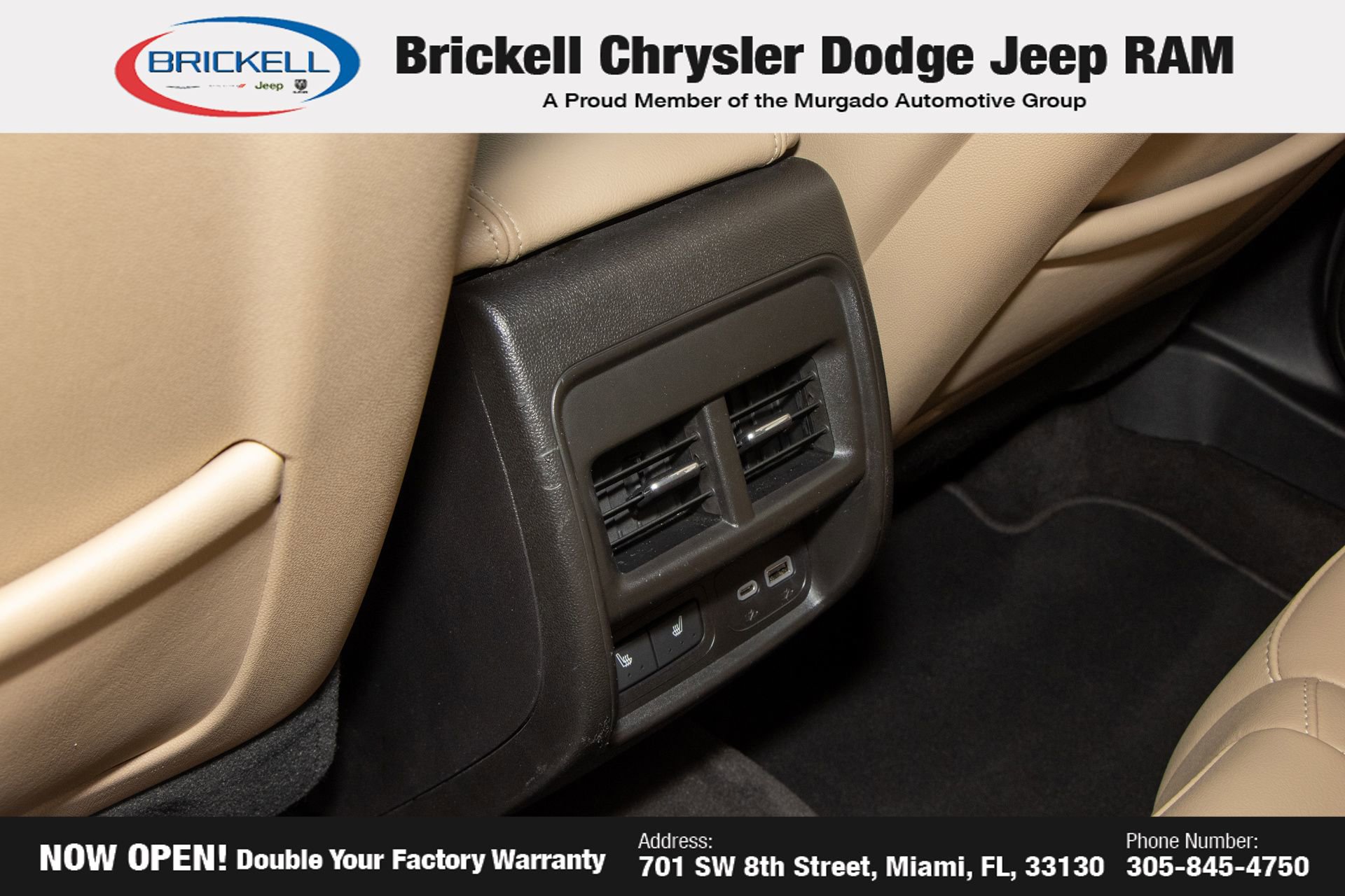 Used 2024 Cadillac XT4 Luxury w/ Cold Weather Package image 18