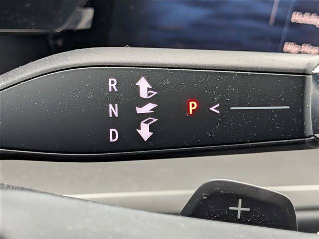 Used 2024 Chevrolet Traverse LS FWD image 13