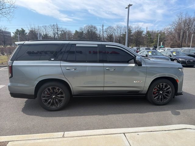 Used 2023 Cadillac Escalade V w/ LPO, ONYX Package image 6