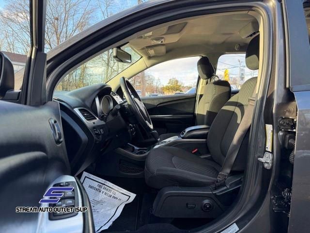 Used 2017 Dodge Journey SXT w/ Security Group image 32