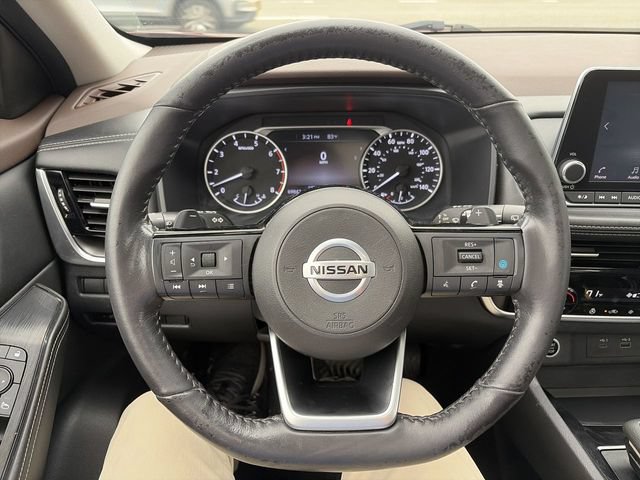 Used 2021 Nissan Rogue SV w/ Premium Package AWD/4WD image 14