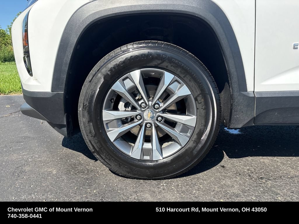 Used 2026 Chevrolet Equinox LT w/ Convenience Package II FWD image 46