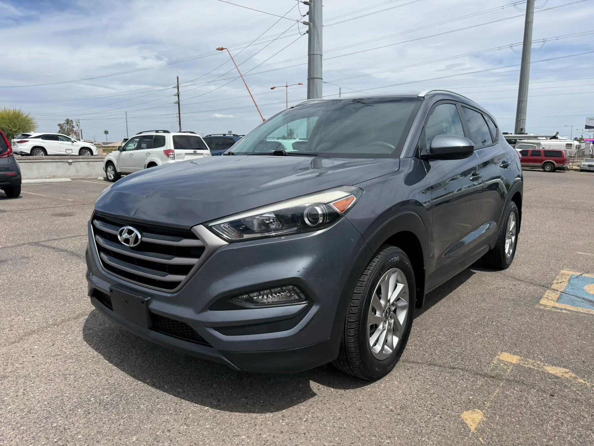 Used 2016 Hyundai Tucson SE w/ Option Group 02 FWD image 4