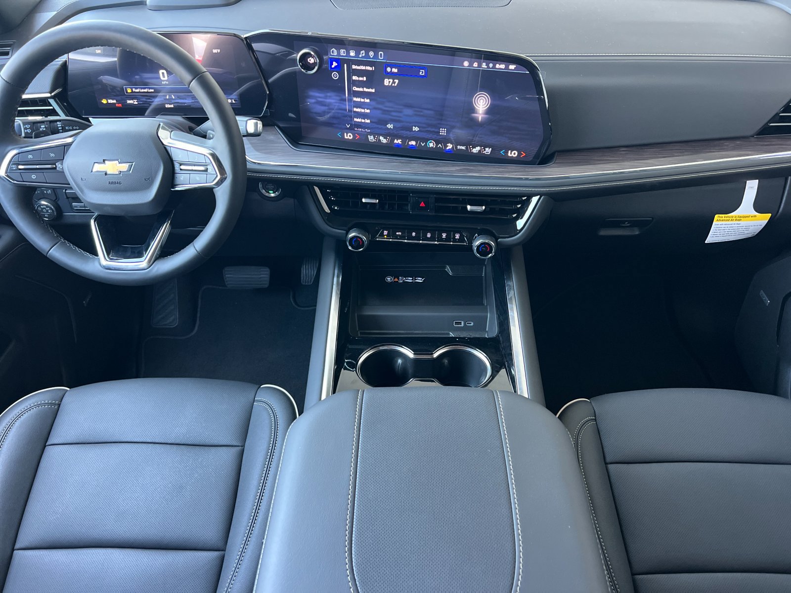 New 2026 Chevrolet Suburban Premier w/ Sun And Tow Package AWD/4WD image 13