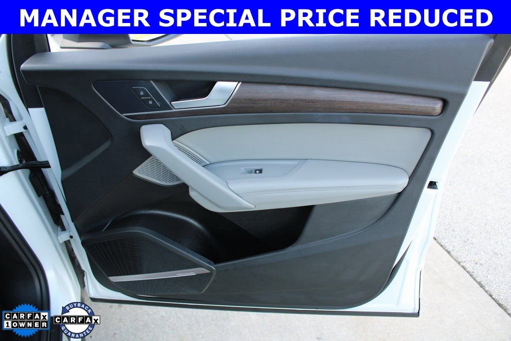 Used 2024 Audi Q5 2.0T Prestige w/ Prestige Package image 32