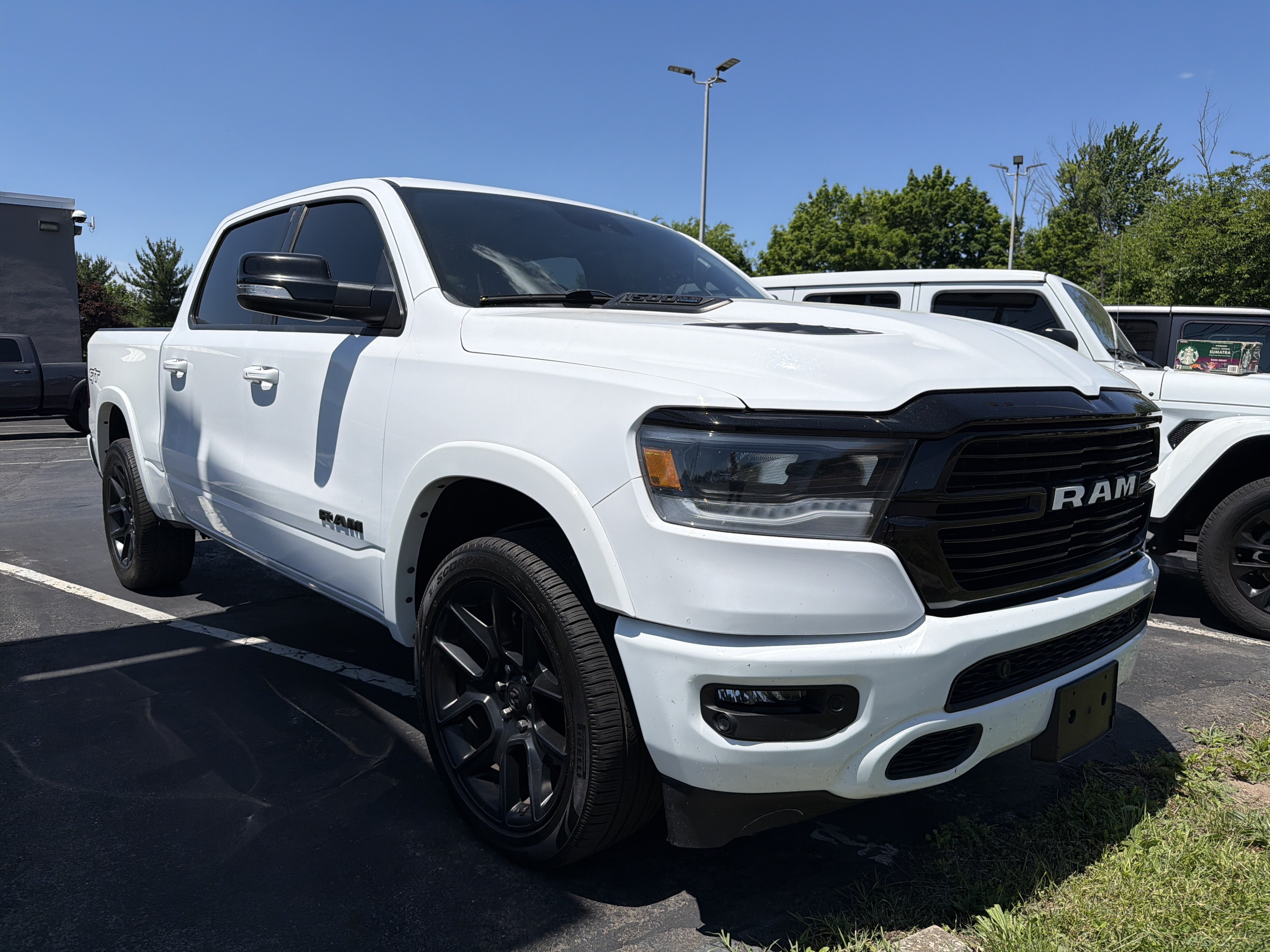 Certified 2022 RAM 1500 Laramie AWD/4WD image 1
