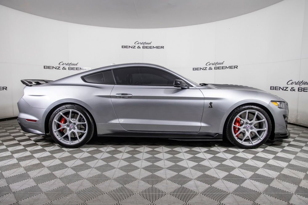 Used 2020 Ford Mustang Shelby GT500 w/ Technology Package image 13