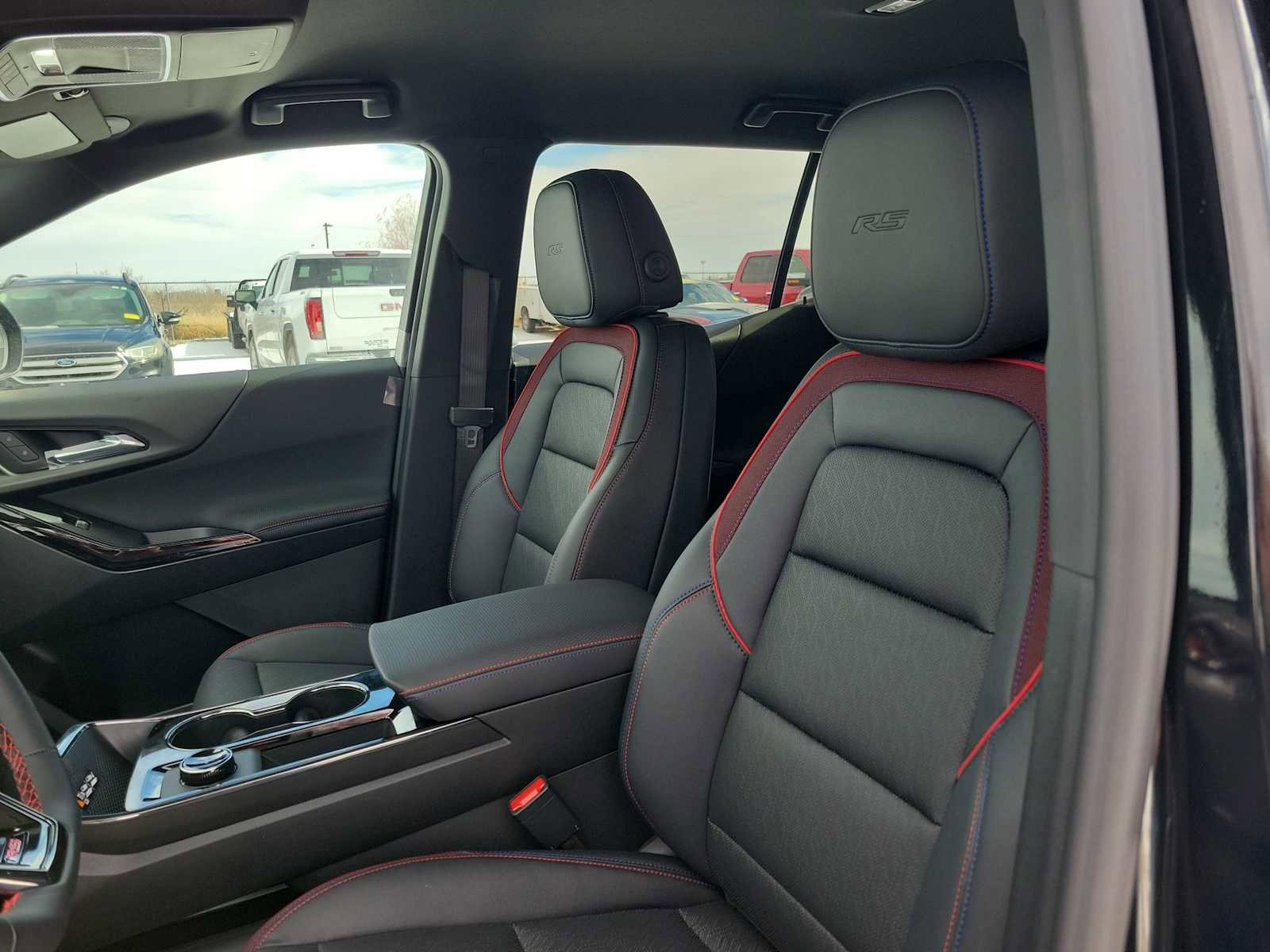 Used 2026 Chevrolet Equinox RS w/ Safety and Technology Package image 6