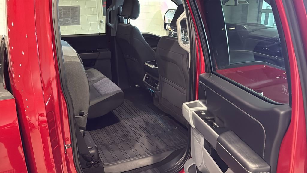 Used 2022 Ford F150 XLT w/ Equipment Group 302A High image 16