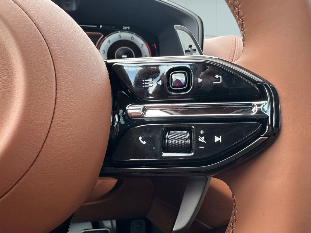 New 2026 Aston Martin DBX 707 image 22