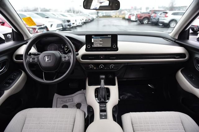Used 2023 Honda HR-V LX image 7