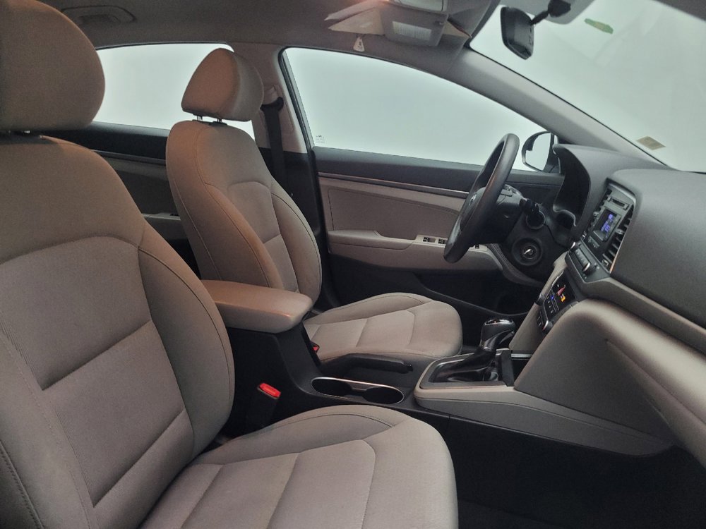 Used 2018 Hyundai Elantra SE image 21