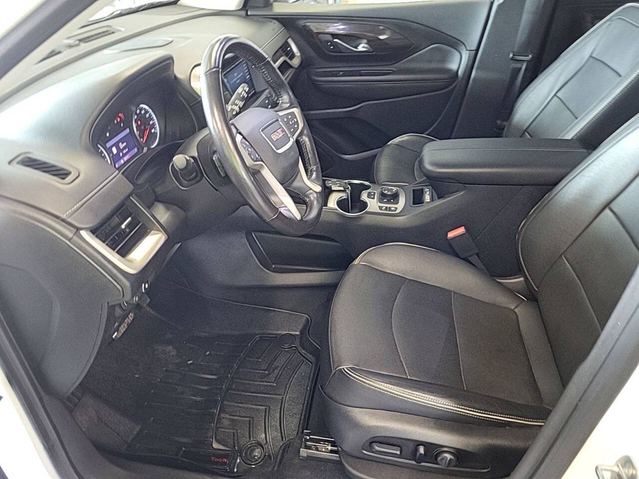 Used 2019 GMC Terrain Denali w/ GMC Pro Grade Package AWD/4WD image 8
