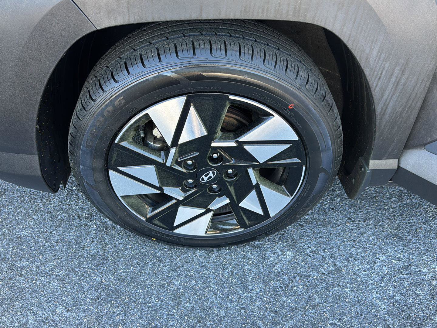 Used 2024 Hyundai Kona SEL w/ Convenience Package image 30