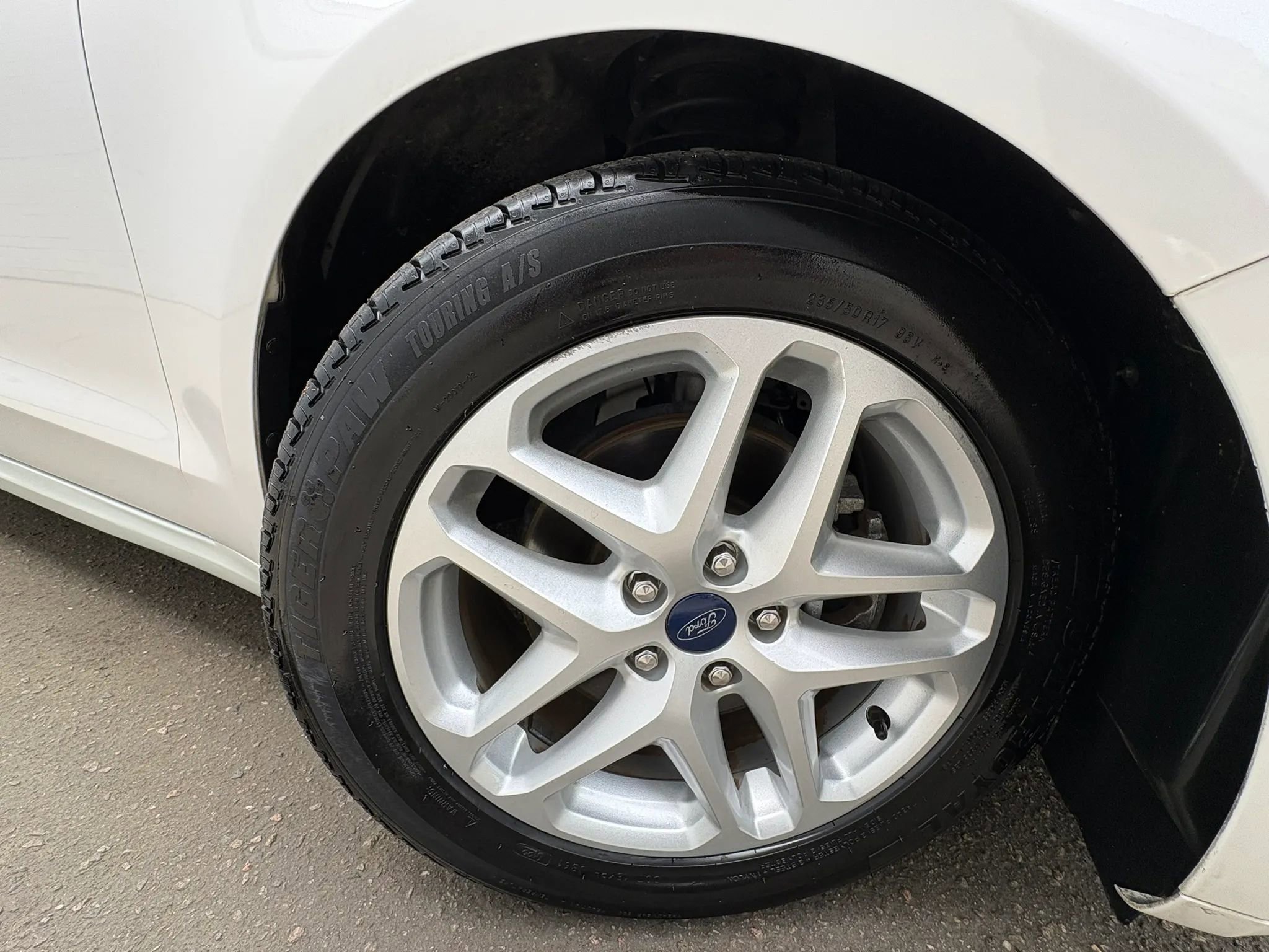 Used 2016 Ford Fusion SE image 41