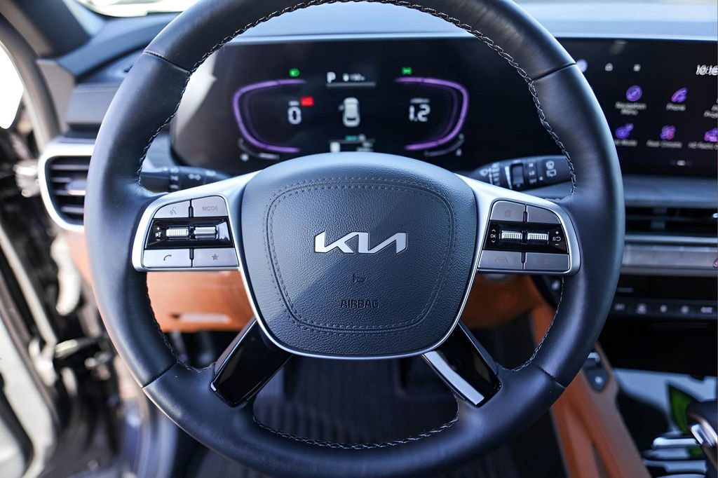 Used 2025 Kia Telluride EX X-Line image 12