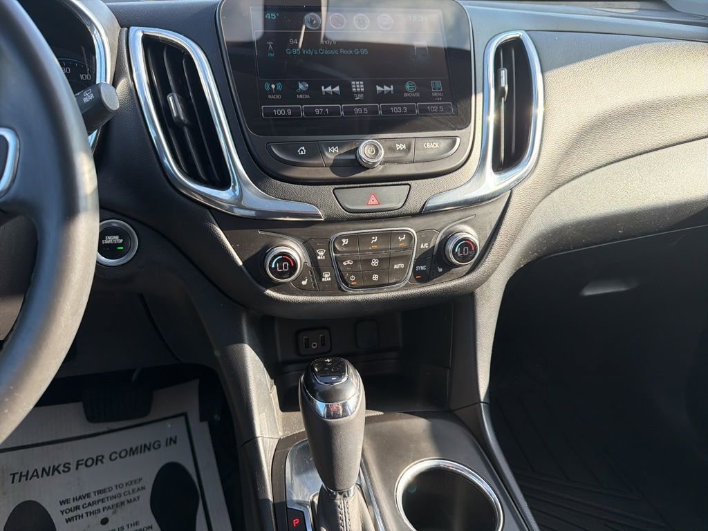 Used 2018 Chevrolet Equinox LT w/ Sun & Infotainment Package image 16