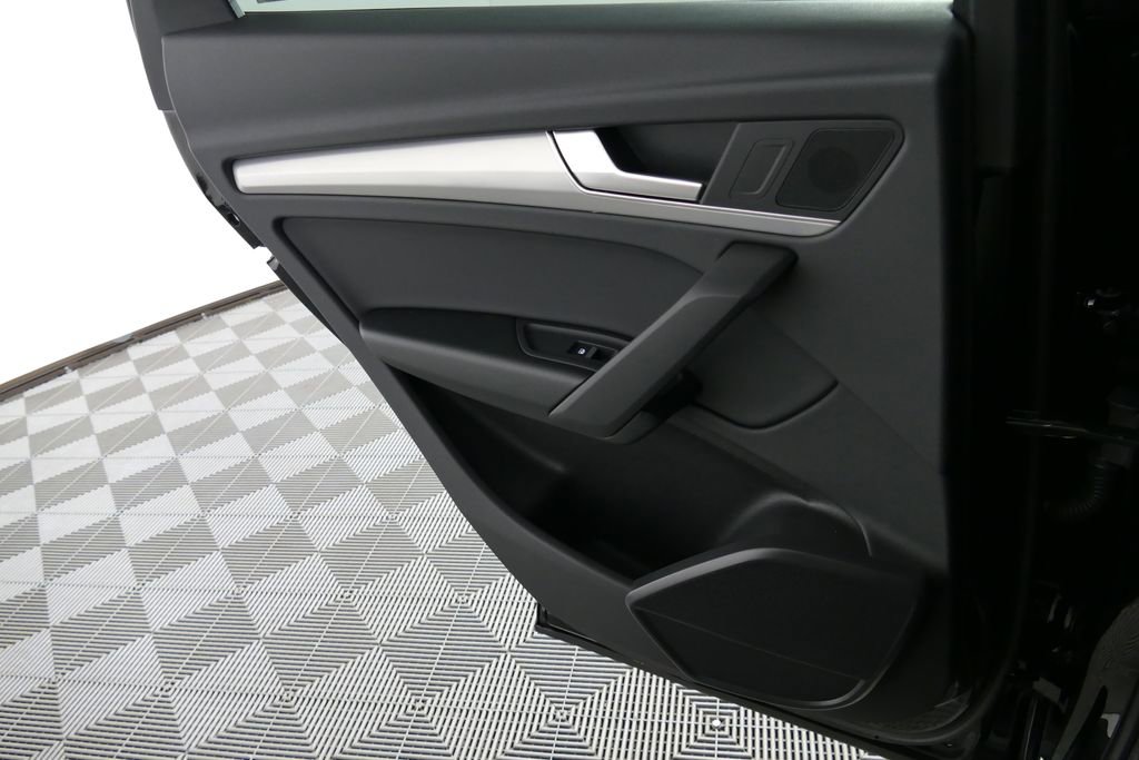 Used 2025 Audi Q5 2.0T Premium image 7