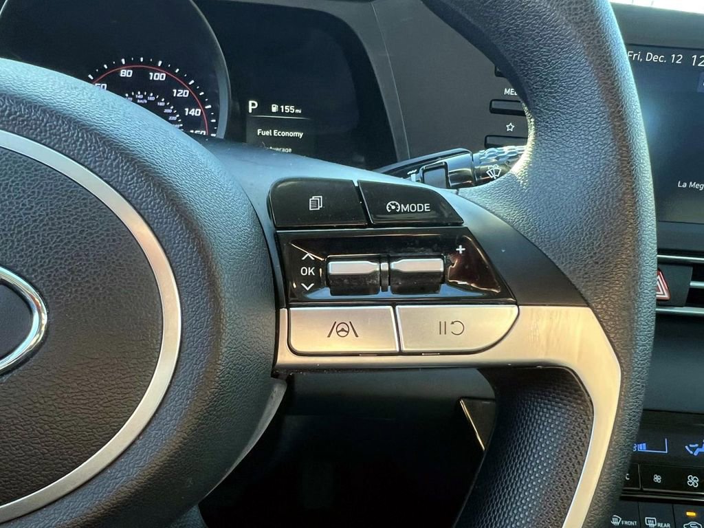 Certified 2022 Hyundai Elantra SEL image 23