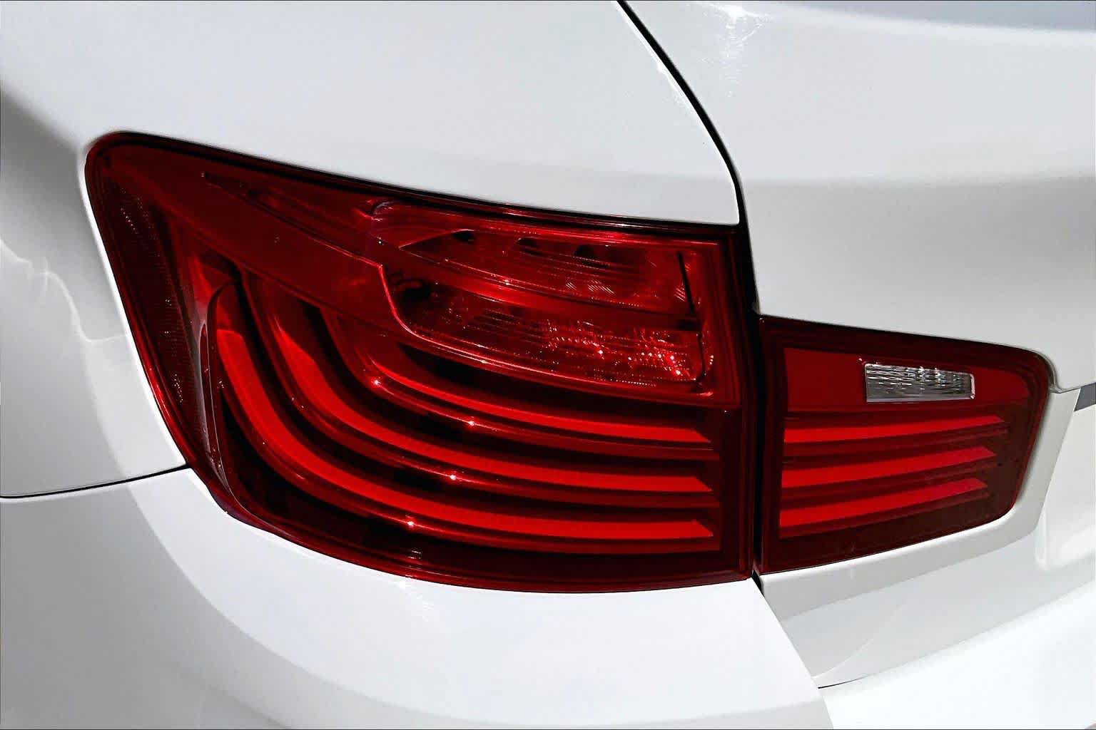 Used 2015 BMW 535i Sedan RWD image 28