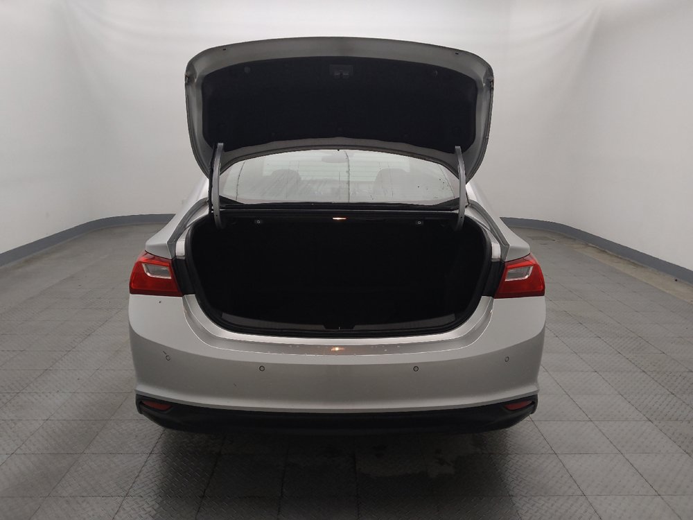 Used 2021 Chevrolet Malibu LS FWD image 29