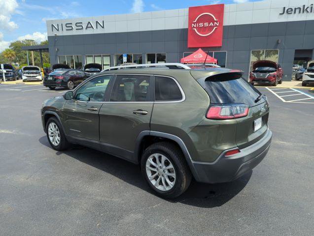 Used 2019 Jeep Cherokee Latitude w/ Popular Appearance Group FWD image 9