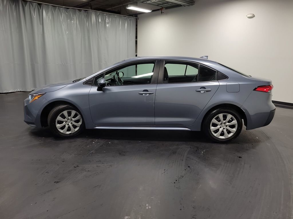 Used 2024 Toyota Corolla LE FWD image 5