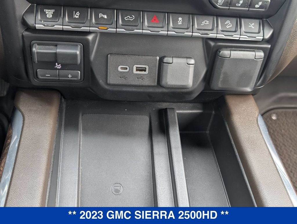 Used 2023 GMC Sierra 2500 Denali w/ Denali Black Diamond Edition AWD/4WD image 30