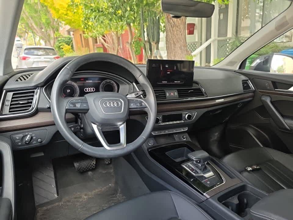 Used 2023 Audi Q5 2.0T Premium Plus w/ Premium Plus Package AWD/4WD image 5
