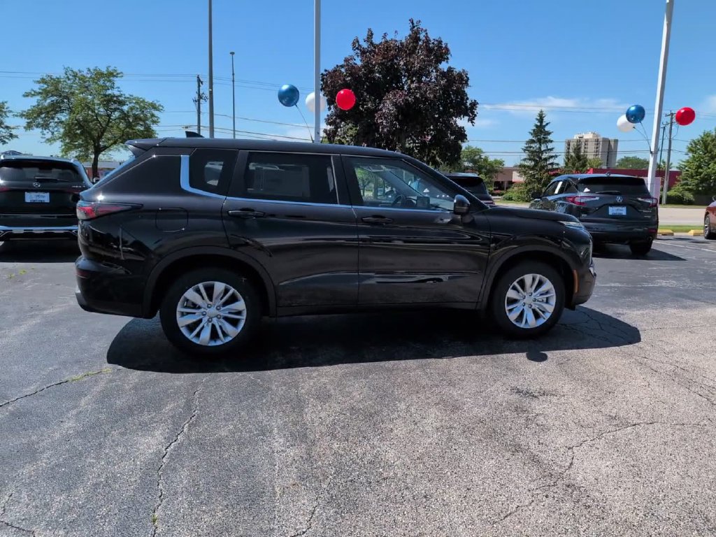 New 2026 Mitsubishi Outlander ES AWD/4WD image 5