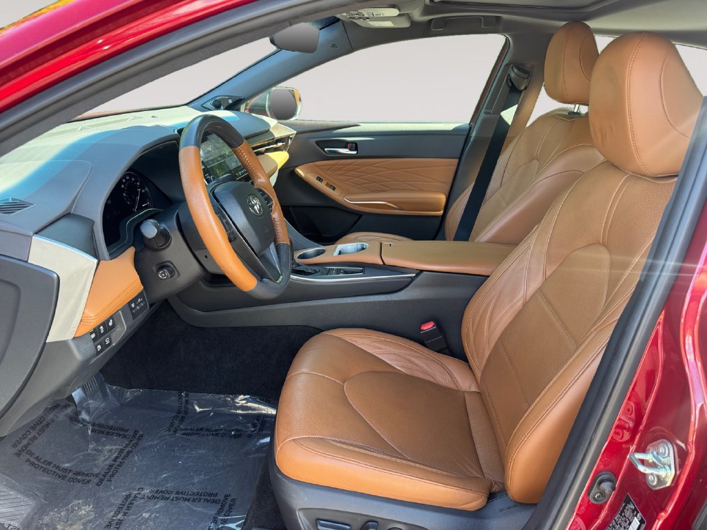 Used 2020 Toyota Avalon Limited w/ Advanced Safety Package FWD image 9