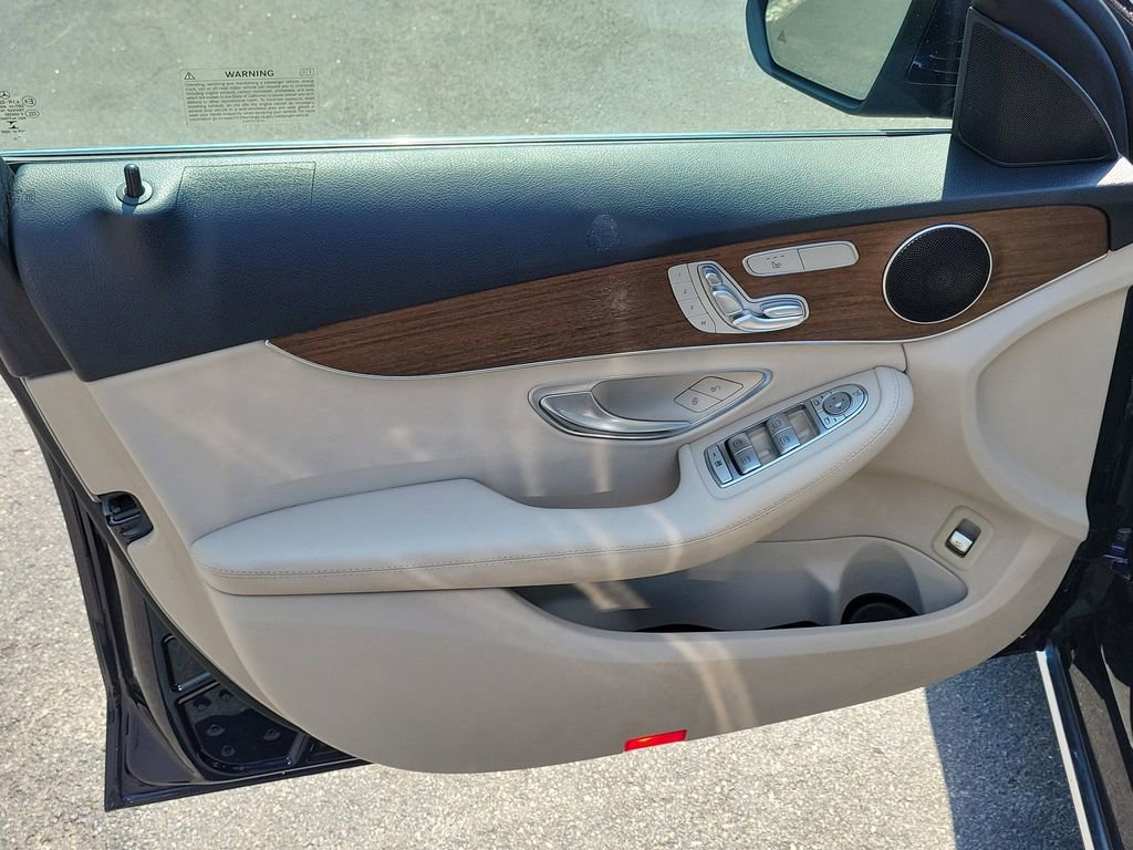 Used 2020 Mercedes-Benz C 300 4MATIC Sedan image 18
