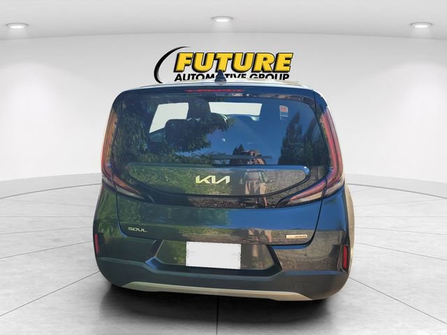 Used 2023 Kia Soul EX FWD image 4