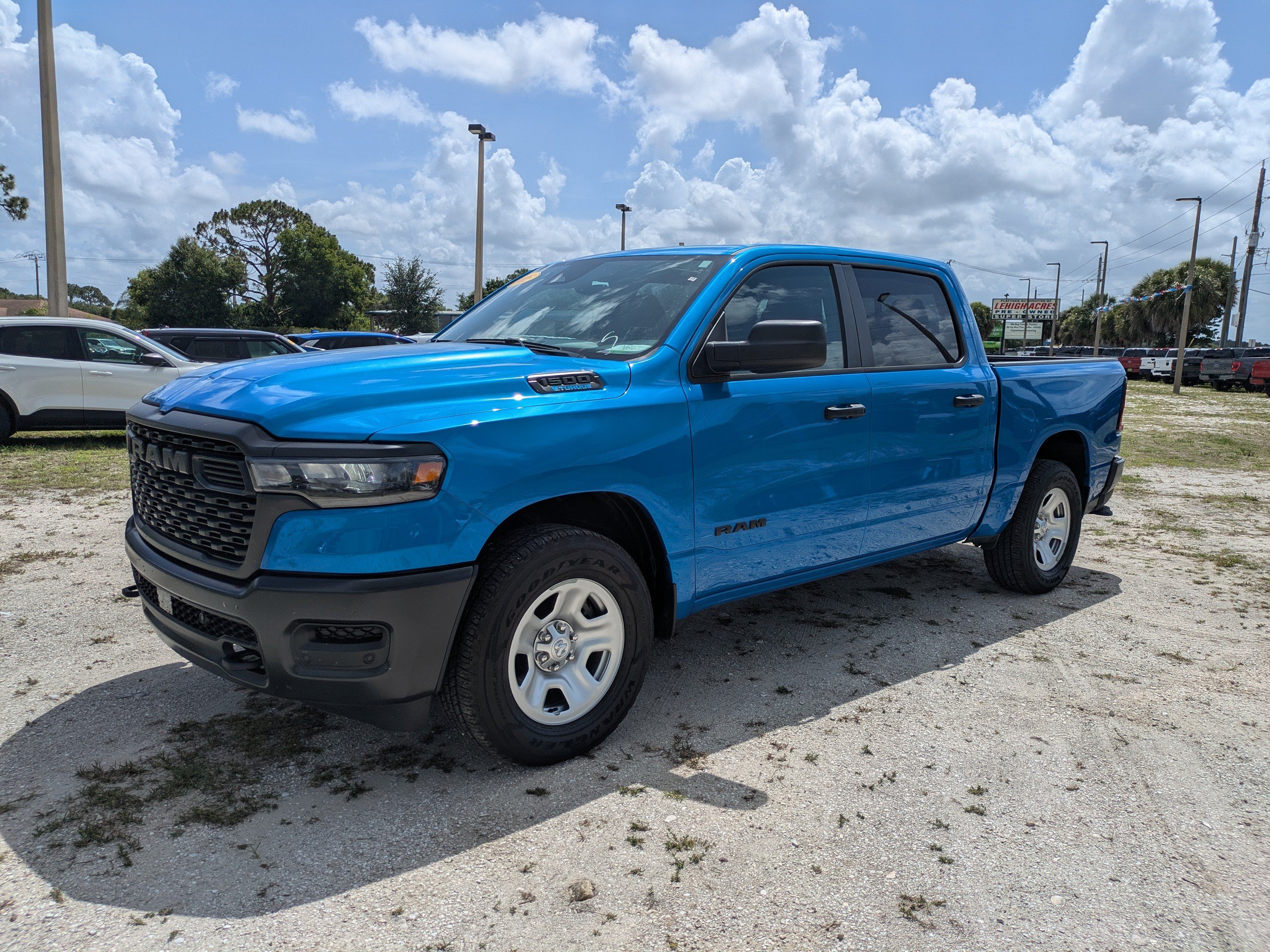 Used 2025 RAM 1500 Tradesman AWD/4WD image 8