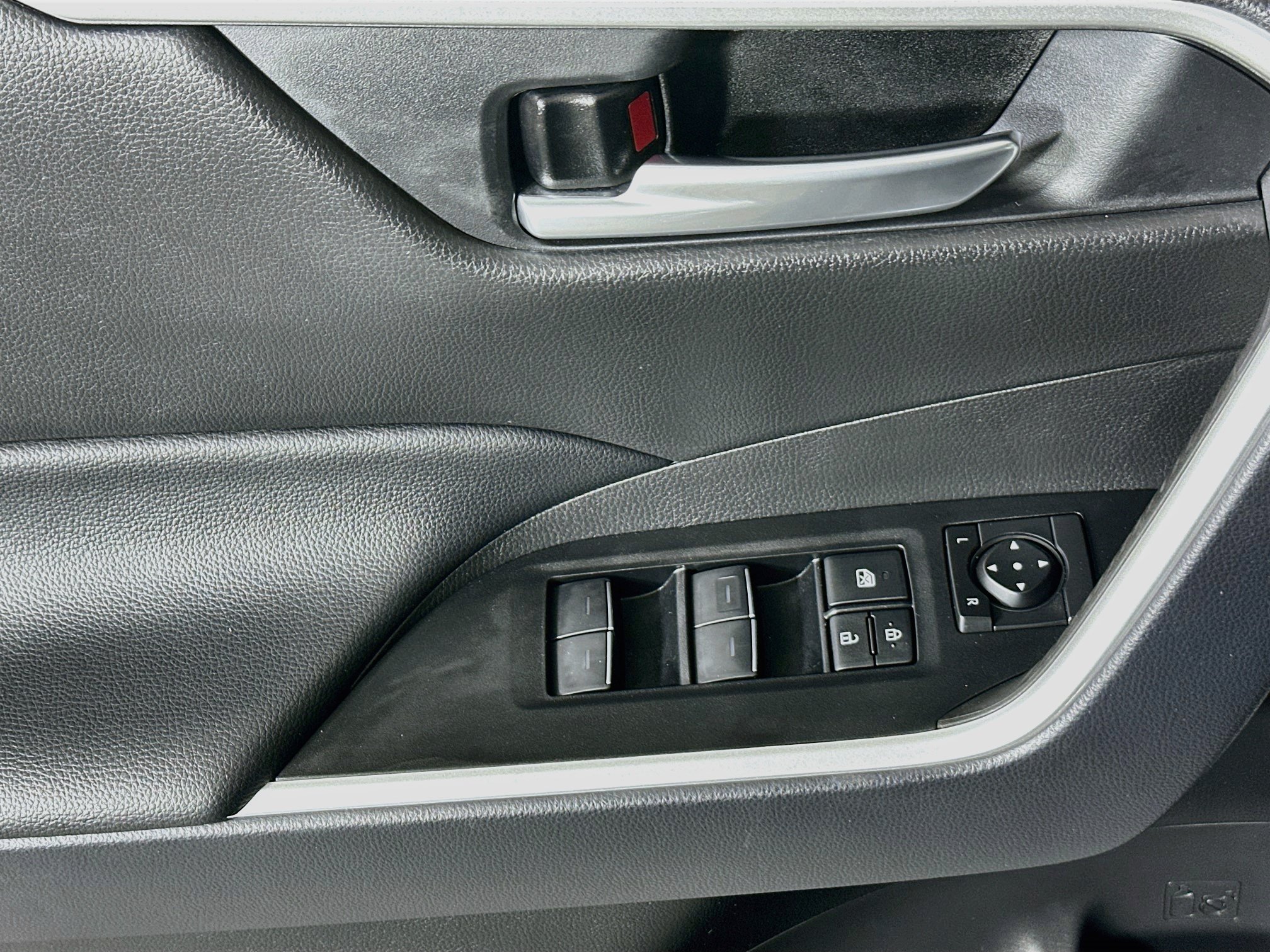 Certified 2025 Toyota RAV4 XLE Premium FWD image 14