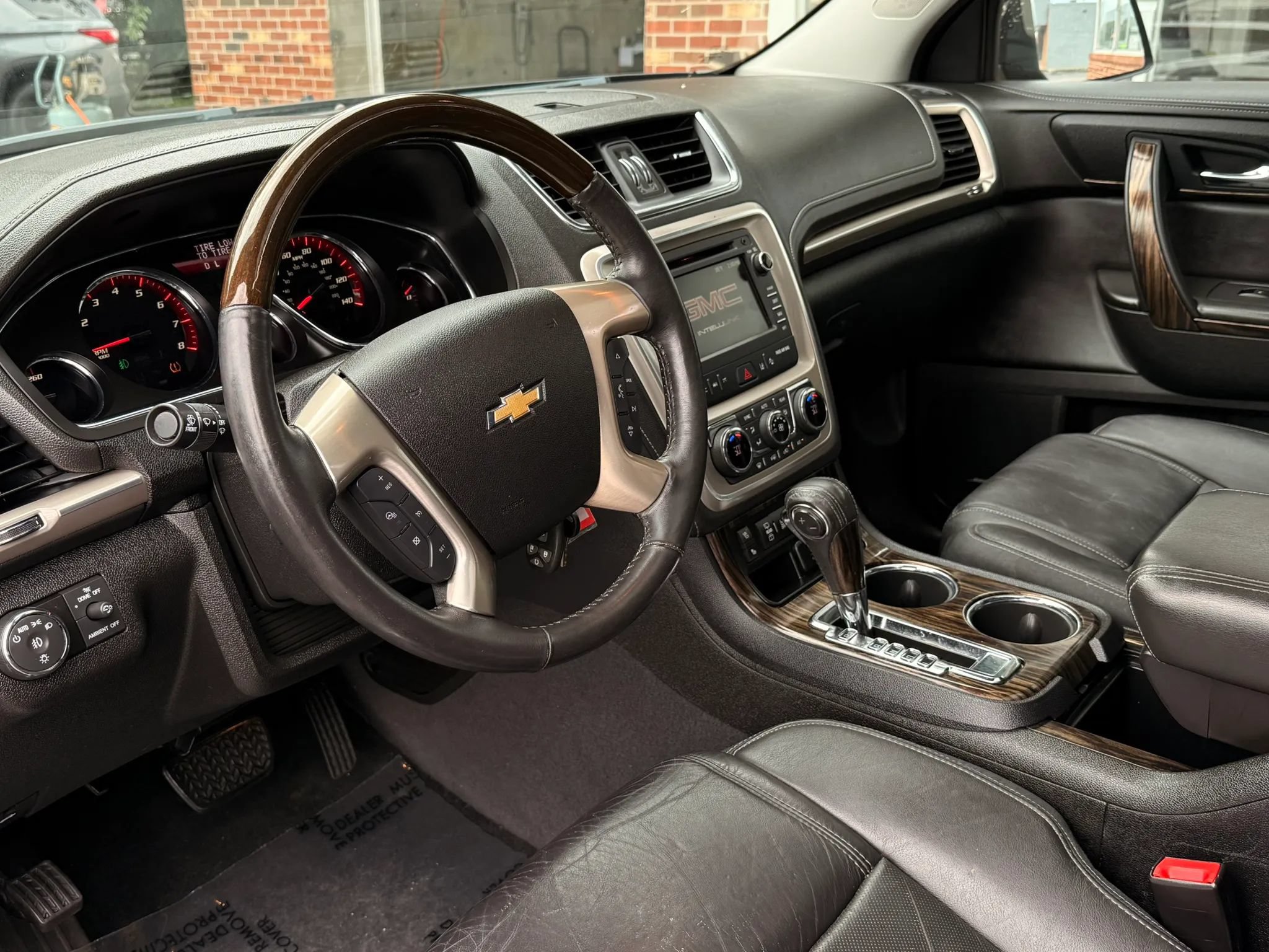 Used 2016 GMC Acadia Denali AWD/4WD image 7