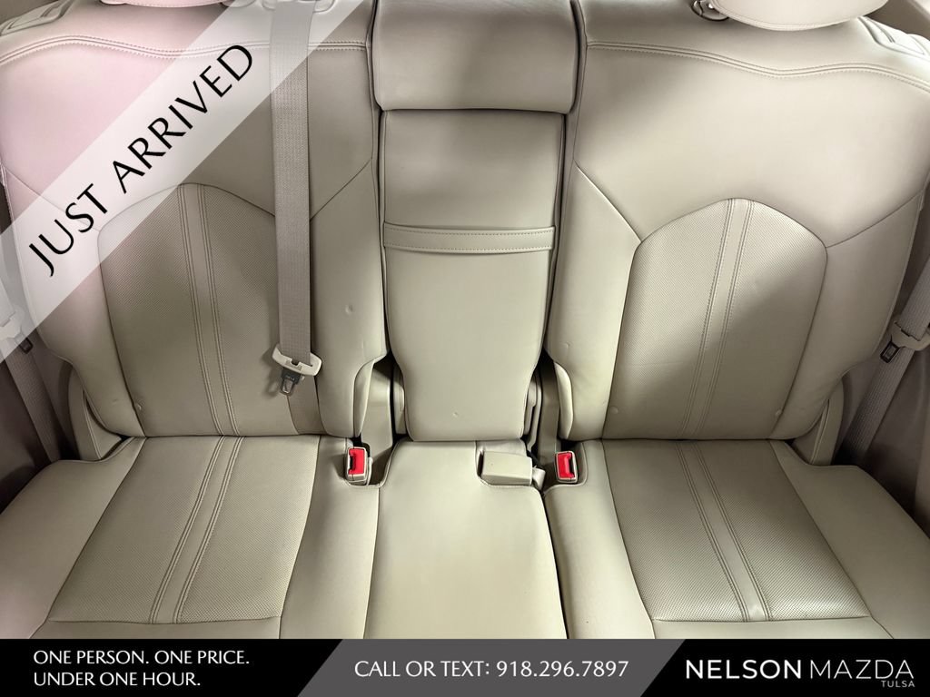 Used 2013 Cadillac SRX Premium AWD/4WD image 35