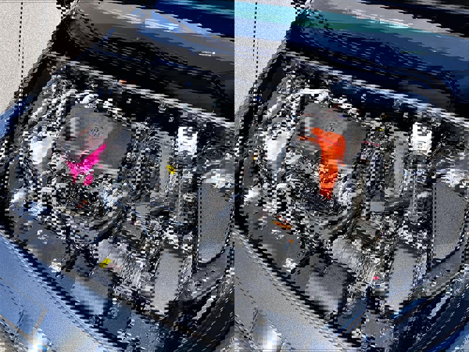 Used 2023 Toyota RAV4 SE w/ Weather & Moonroof Package image 35